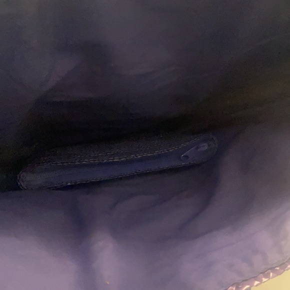 Like new! Beautiful Straw Purse! - Picture 3 of 4